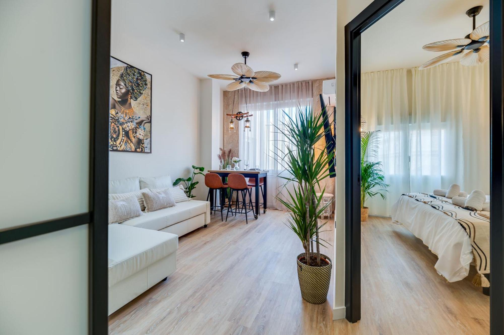 Indonesian Dreams By Iloftmalaga Apartment Екстериор снимка